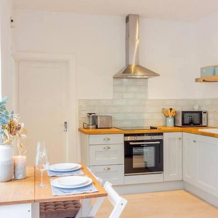 Newly Refurbished Traditional Cottage Blackrock Blackrock  Zewnętrze zdjęcie