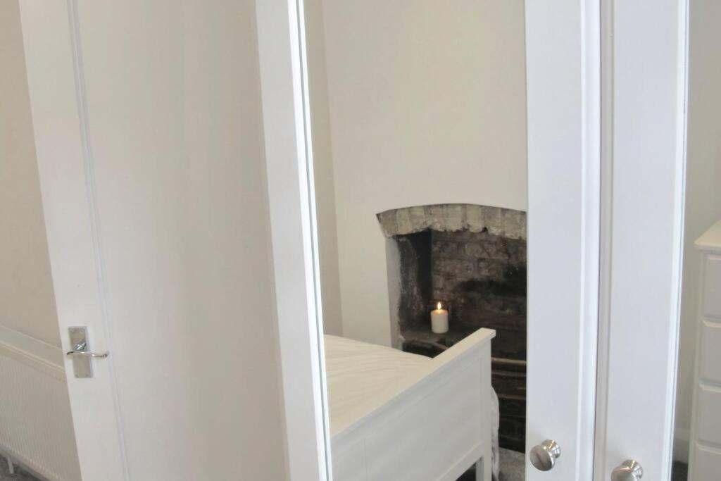 Newly Refurbished Traditional Cottage Blackrock Blackrock  Zewnętrze zdjęcie