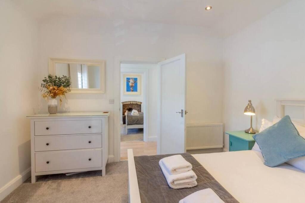 Newly Refurbished Traditional Cottage Blackrock Blackrock  Zewnętrze zdjęcie