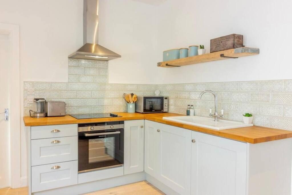 Newly Refurbished Traditional Cottage Blackrock Blackrock  Zewnętrze zdjęcie